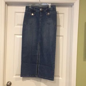 Denim skirt